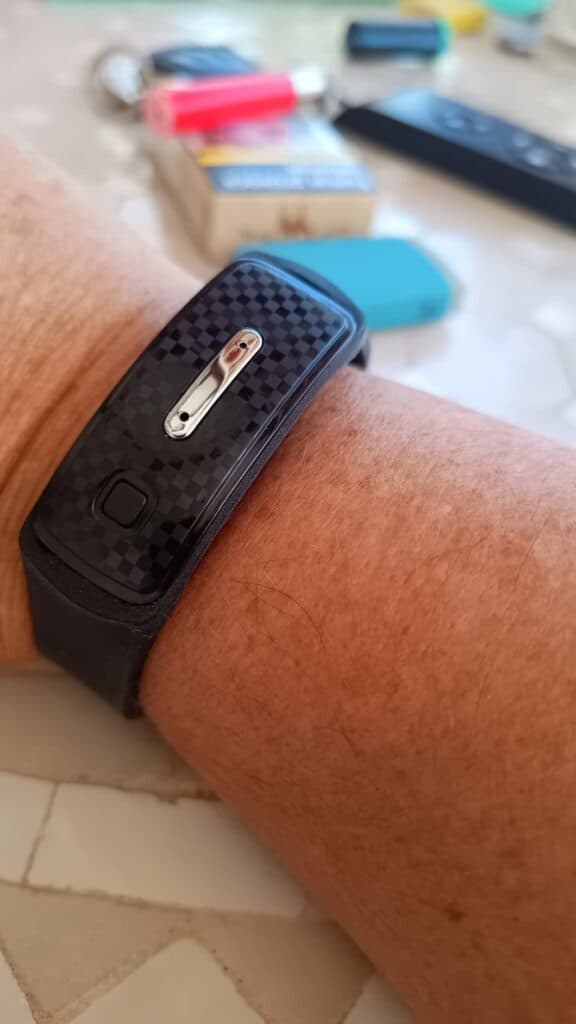 Bracciale zanzare in carbonio per protezione contro gli insetti.